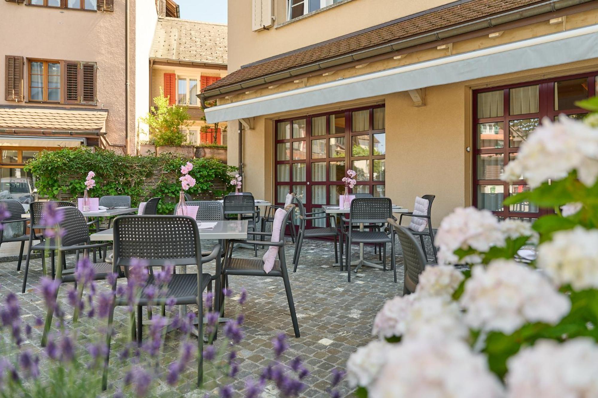 Hotel Ochsen Menzingen Exterior foto