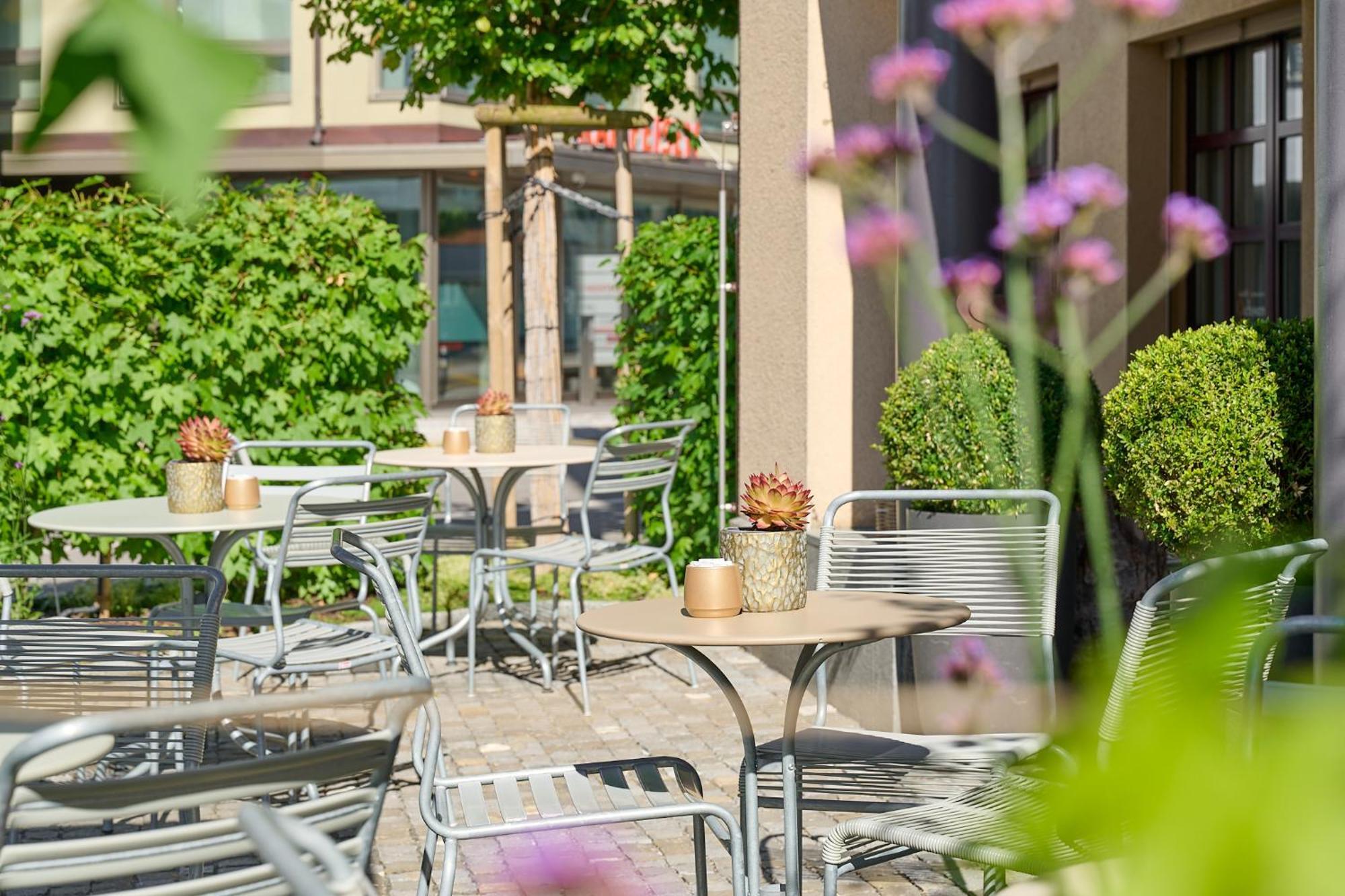 Hotel Ochsen Menzingen Exterior foto